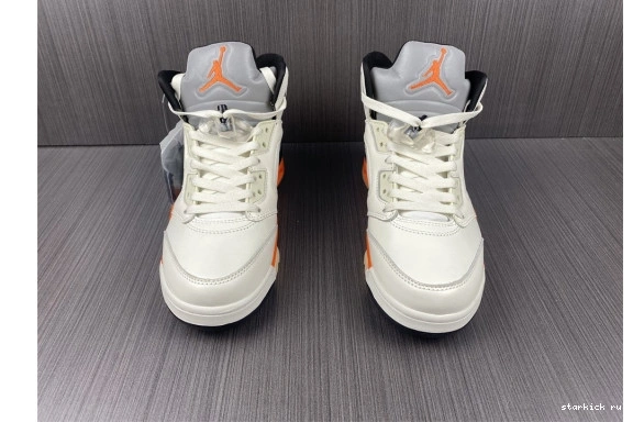 Total DC1060-100 DC1060-100 5 Retro Air Orange Jordan 0328